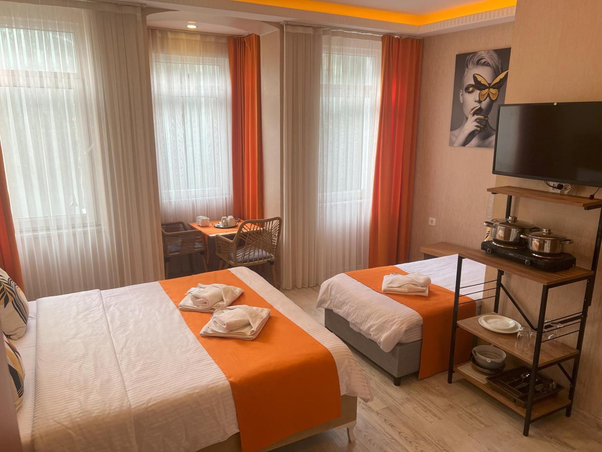 Apart Otel Aura *