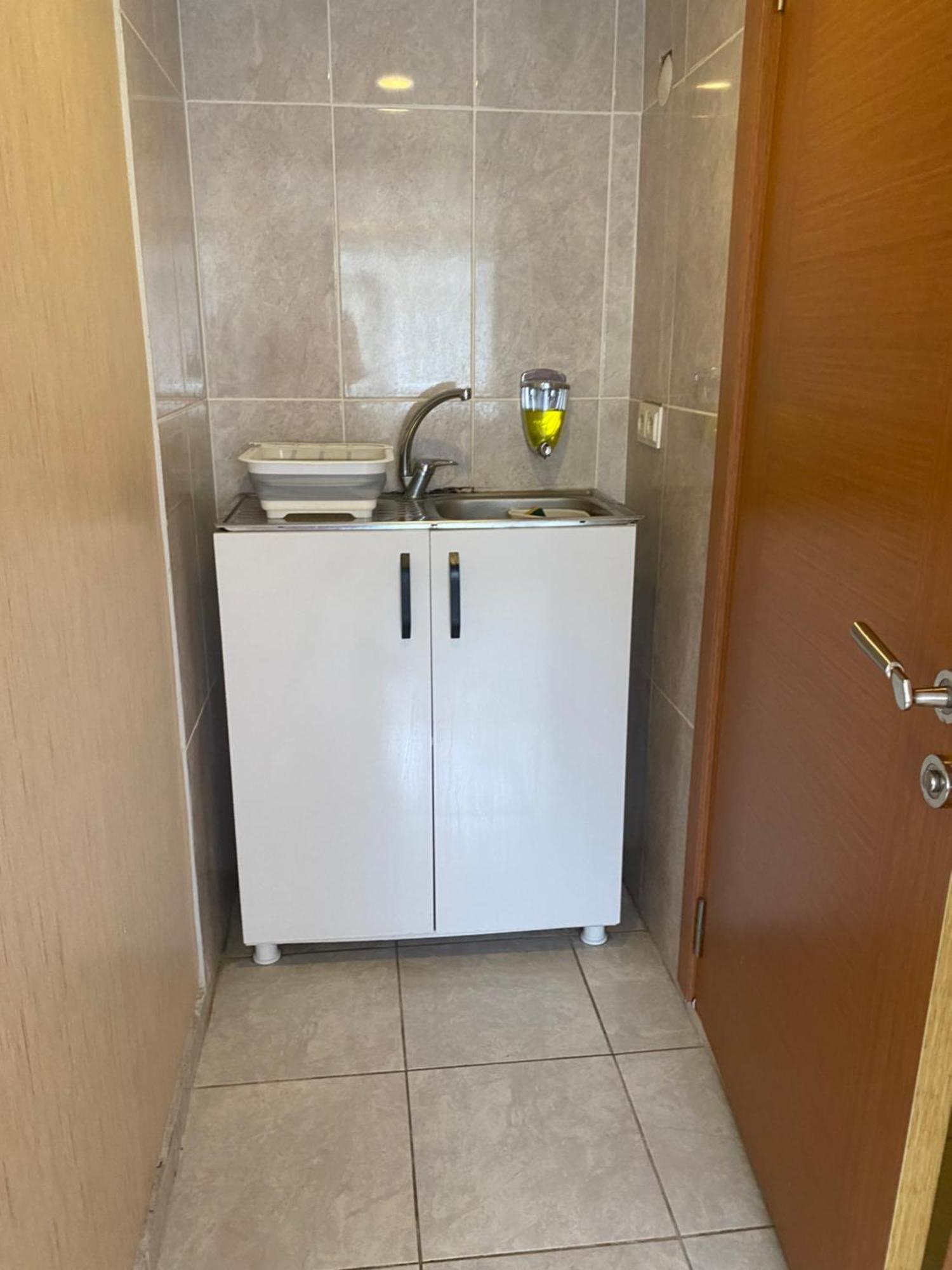 Aparthotel House 1 *